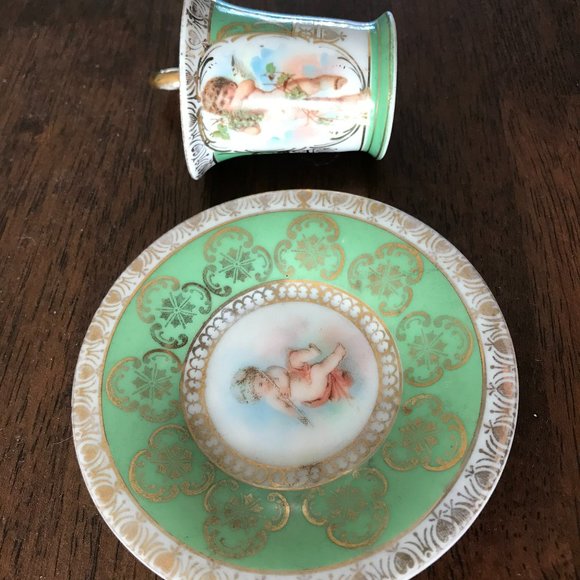 English Tea Cup and Saucer with gold trim - Vintage - B & D - Picture 3 of 6